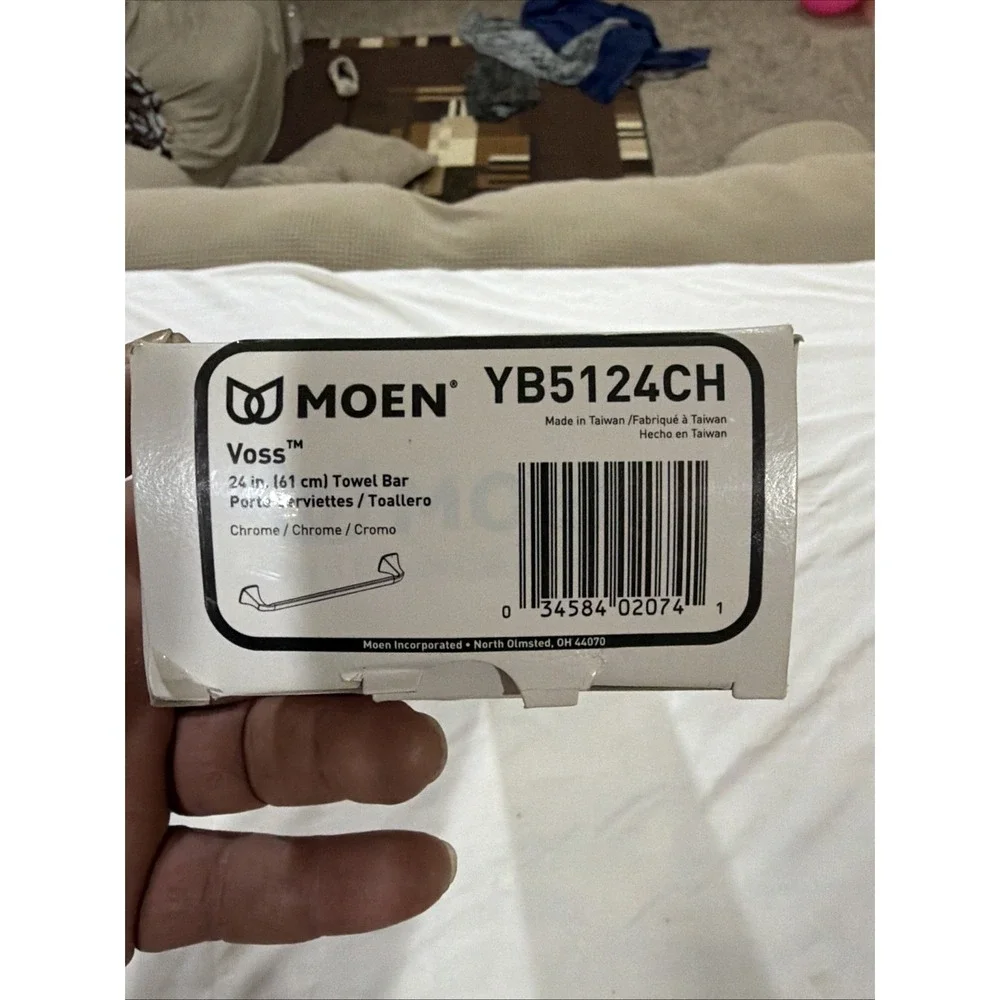 Moen YB5124CH Voss 24-Inch Bathroom Towel‎ Bar in Chrome Finish